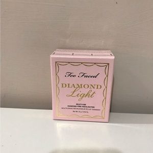 Too Faced Diamond Light Diamond Fire Highlighter